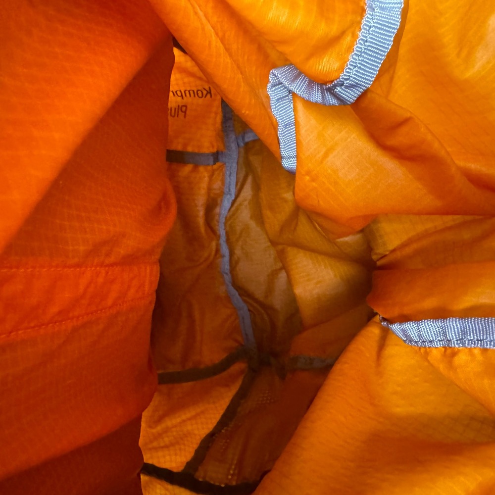 Marmot Kompressor 20L Backpack Daypack Orange Hiking Outdoors Gorpcore - Picture 4 of 12